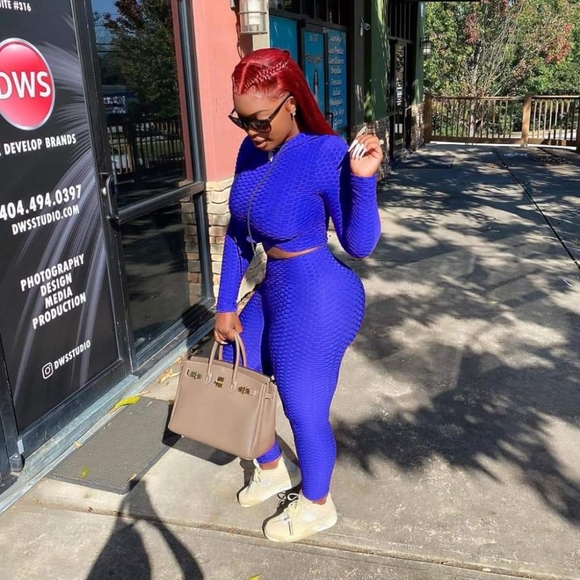 WOMEN'S CLOTHES - Picture 14 of 16